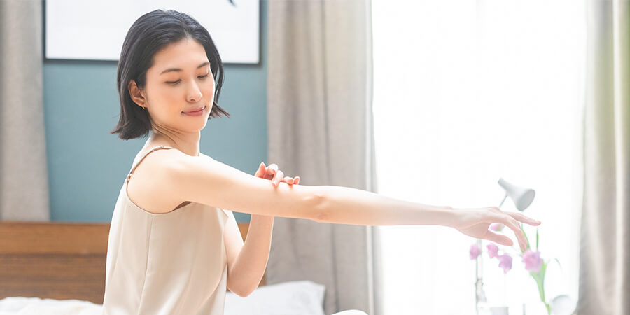 ふわっと軽く、すっと肌になじむ